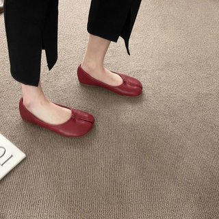 Giày Đế Bằng Nữ Mũi Tròn Slip-On Miệng Nông
