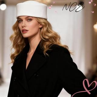 Mũ Fedora bằng len giả, thiết kế mái vòm cứng, phù hợp cho biểu diễn và du lịch ngoài trời