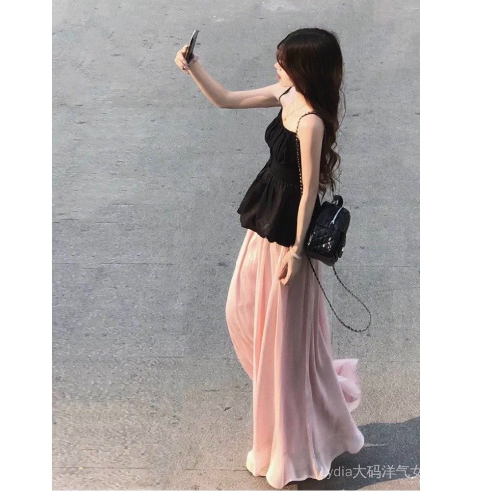 Váy nữ màu hồng cao cấp mùa hè và bộ đồ hai mảnh màu đen - Thời trang chất lượng cao