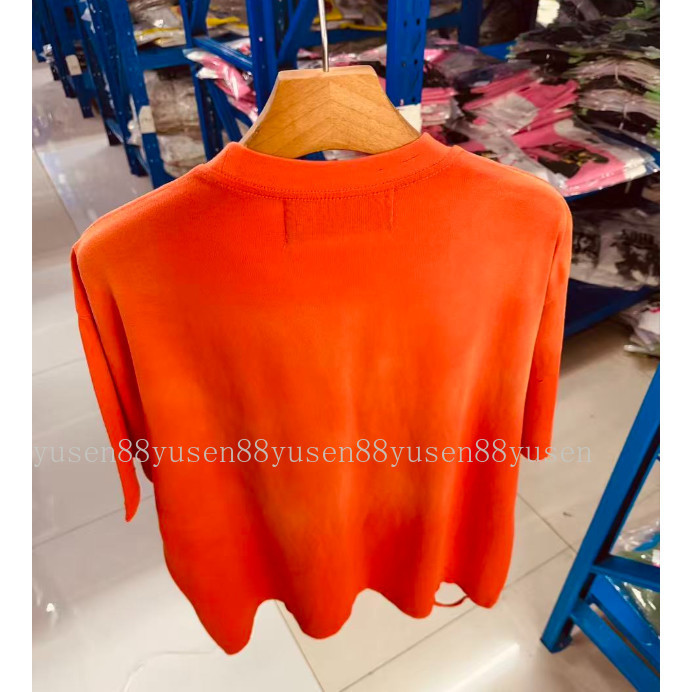 Áo Thun Ngắn Tay In Hình Chân Dung Màu Đỏ - Phong Cách Độc Đáo