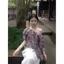 Áo sơ mi lệch vai hoa tím phong cách Hàn Quốc dành cho nữ mùa hè