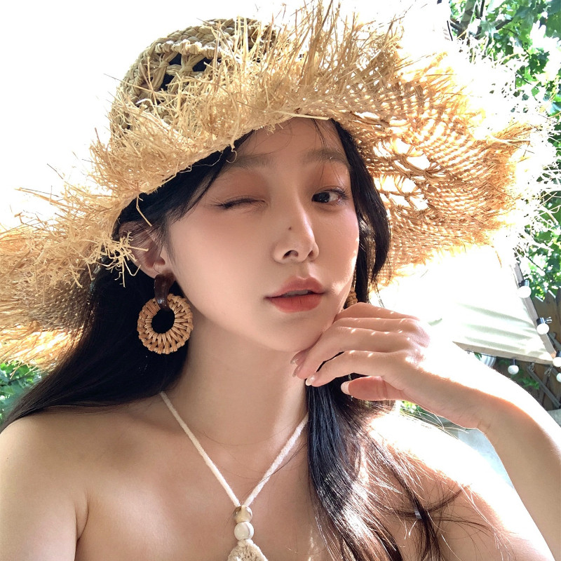 Bông tai hình tròn dệt mây tre phong cách Bohemian, phù hợp cho kỳ nghỉ và mùa hè