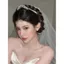 Đầm cưới phong cách Hàn Quốc cao cấp với vương miện ngọc trai và voan veil thanh lịch