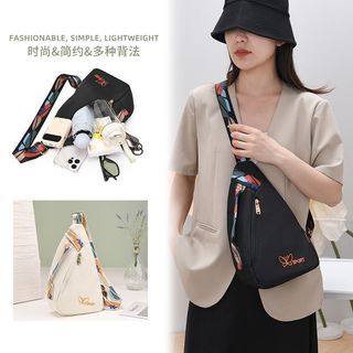 Thời trang Niche Phong cách thể thao thông thường Túi Messenger Du lịch phù hợp Túi đeo vai nhẹ Túi đeo ngực đi lại