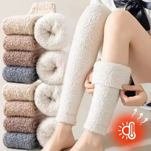 Dày tất cover chân lông cừu san hô với miếng lót đầu gối - Thiết kế sọc đơn giản phù hợp cả nam lẫn nữ