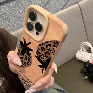 Hai quả dâu báo được áp dụng cho iphone 17p/16pro vỏ điện thoại iPhone15 vỏ vỏ 14promax/13 cao cấp 12/78/xs