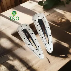 <![CDATA[Kẹp Tóc Chấm Bi Màu Trắng - Phong Cách Nhẹ Nhàng Cho Bé Gái]]>