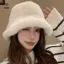 Mũ thời trang nữ mùa đông, ấm áp với thiết kế màu trơn và lông fluffy