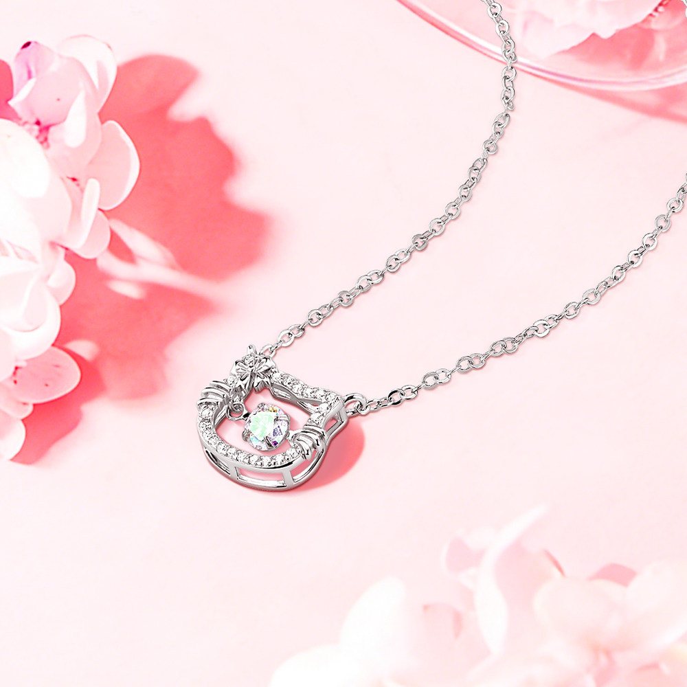 Vòng cổ Mary Mèo có ánh sáng sang trọng, phù hợp làm quà tặng sinh nhật