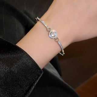 Phong Cách Hàn Quốc Vòng Tay Zircon Tròn Ánh Sáng Sang Trọng Niche Thiết Kế Tinh Tế Cho Nữ Người Bạn Thân Nhất Quà Tặng Trang Sức Thời Trang Lấp Lánh