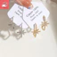 Tinh tế bông tai và necklaces thời trang với hạt zircon lấp lánh, phù hợp nhiều dịp