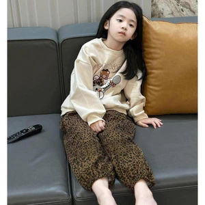 SET KIDS ÁO HELLO KITTY QUẦN DA BEO BÉ GÁI