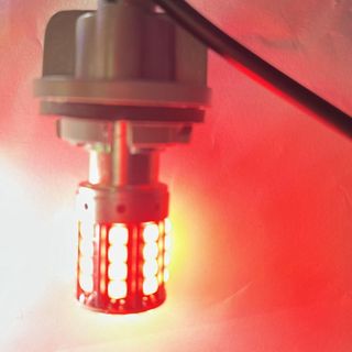 1 ĐÔI BÓNG SIÊU SÁNG 2 râu thay thế cho xe ô tô, xe máy điện CHUNG