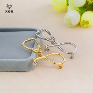 Ống nghe bác sĩ sáng tạo thời trang Trâm cài kim loại Lapel Pin Bapa Túi đựng quần áo Huy hiệu giày Trang sức Quà tặng Phụ kiện [Mina]
