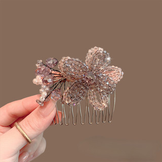 Lược màu hồng kim cương giả, style nhẹ nhàng dễ thương, phù hợp cô gái thanh lịch