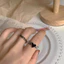 Nhẫn nữ đa năng màu đen lạnh, điều chỉnh được