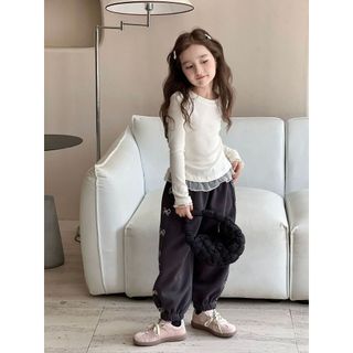 Áo thun dài tay cho bé gái phong cách Hàn – Phối viền ren nhẹ nhàng, dáng ôm xinh xắn