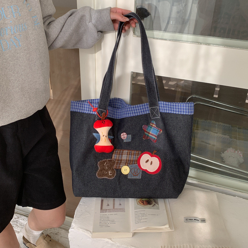 Nhật Bản Hàn Quốc Đơn Giản Apple Thêu Đeo Vai Denim Nữ 2026 Phong Cách Mới Sinh Viên Đi Lại Túi Tote Dung Tích Lớn