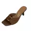 TT 2026 Mùa Hè Mũi Vuông Xếp Ly Sandal Nữ Khóa Kim Loại Dép xỏ ngón sang trọng