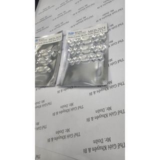 Chuỗi 3-5bi lục giữa silicon bạch kim