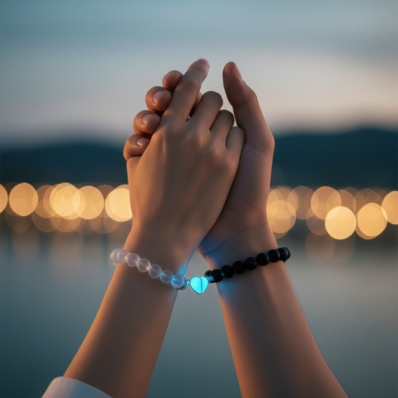 Vòng tay dạ quang hình trái tim từ tính - Bộ đôi dành cho người yêu hoặc bạn thân - Quà tặng Valentine
