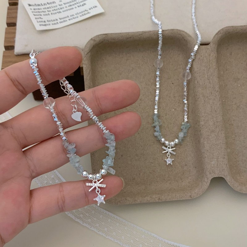 Vòng cổ nữ màu xanh biển với hạt bạc vỡ - Thời Trang Đa Năng