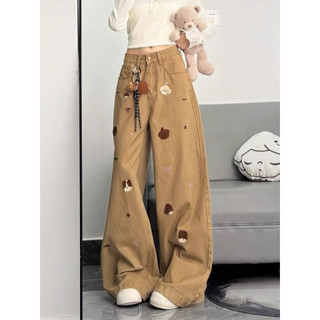 Quần Jean Ống Rộng Thêu Hình Gấu Màu Kaki Phong Cách Trẻ Trung Năng Động cho Nữ mùa Hè