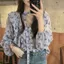 Áo sơ mi nữ cổ chữ V hoa, phong cách trưởng thành kiểu Pháp nhẹ nhàng, có dây buộc