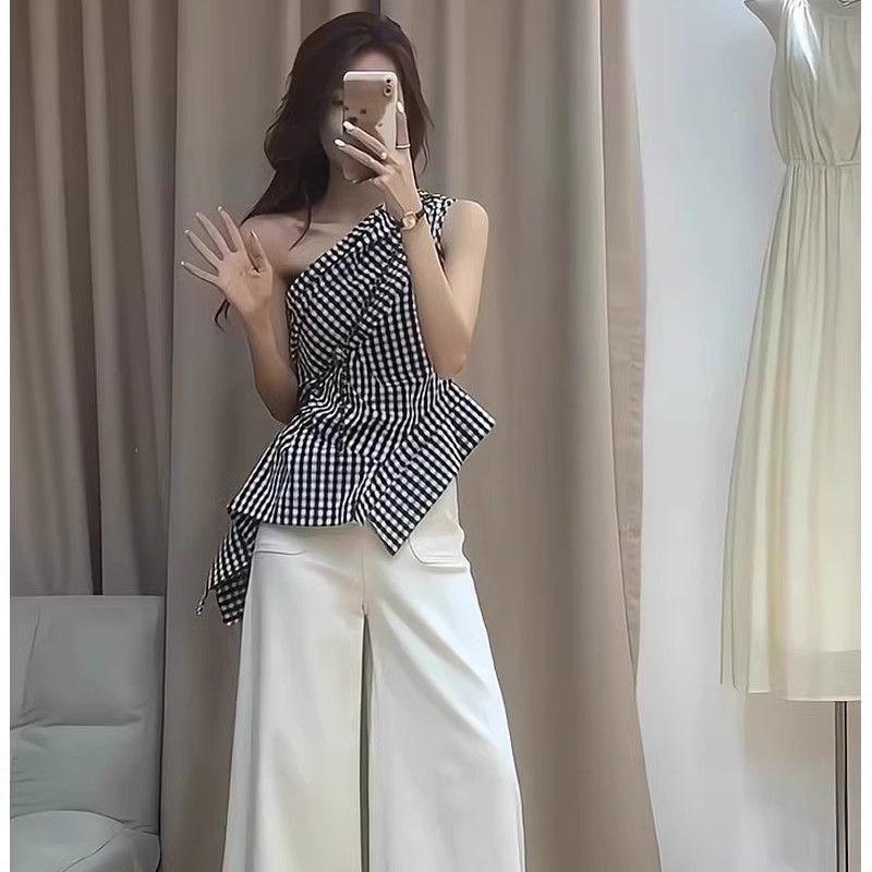 Áo vest đeo vai slanted nữ, dáng rộng, phù hợp mùa hè