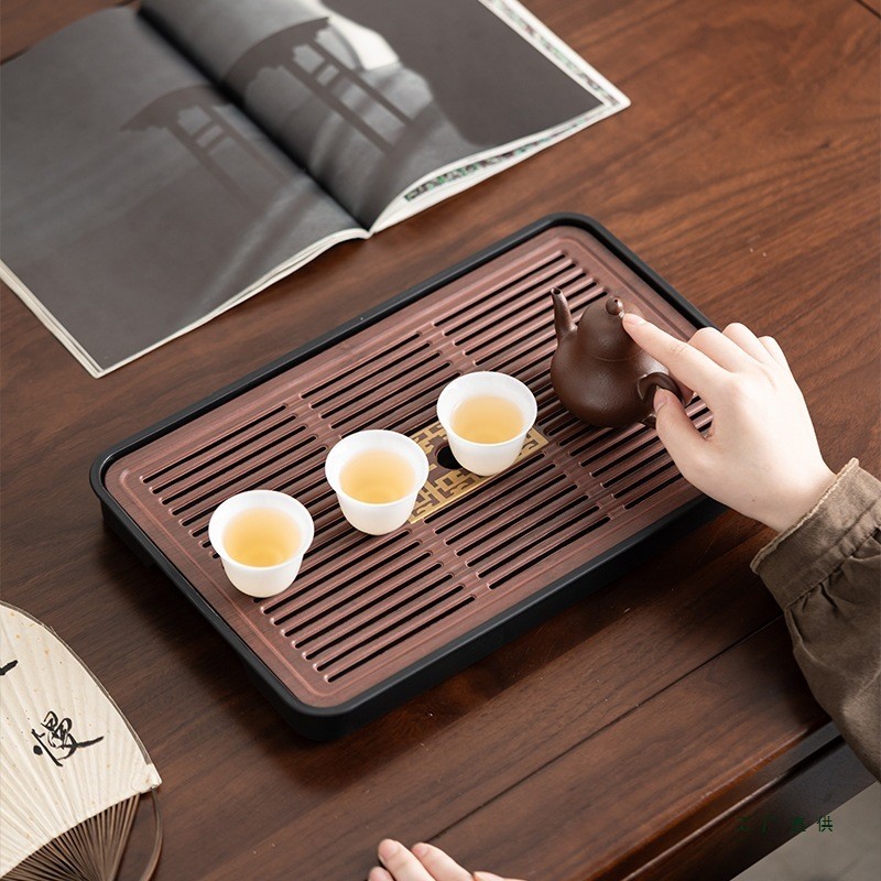 Khay Trà Kiểu Nhật Bản Có Khoang Chứa Nước Bên Dưới Bằng Nhựa Dẻo Mặt Bằng Tre