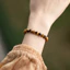 Vòng tay hổ mắt đá sunstone pha lê màu vàng tự nhiên