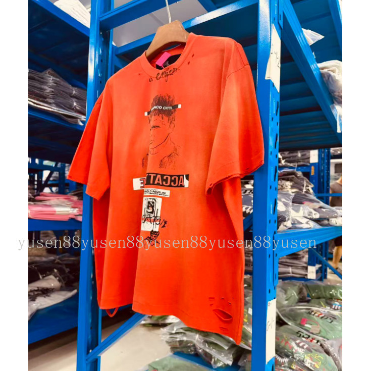 Áo Thun Ngắn Tay In Hình Chân Dung Màu Đỏ - Phong Cách Độc Đáo