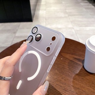 Ốp iPhone nhám mờ chống vân tay chống sốc hỗ trợ sạc từ tính kèm kính camera cho iPhone 14 15 16 17 Pro Max