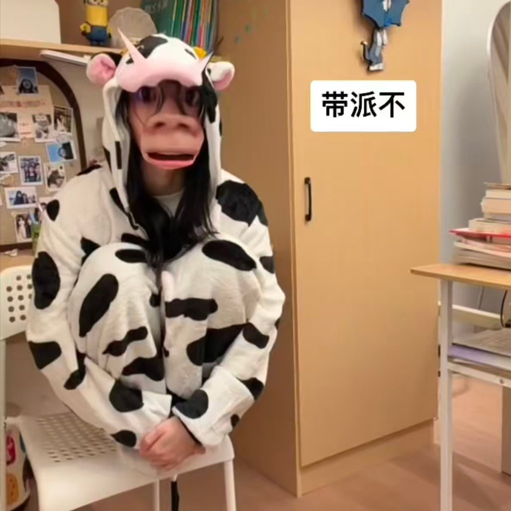 🔥 người lớn​ 🔥 Bộ đồ onesies mặc nhà ấm áp có hàng sẵn Đồ ngủ động vật dài tay Bộ Đồ Ngủ Bò Dễ Thương Trừu Tượng Flannel Váy Ngủ Ngộ nghĩnh Toàn Bộ Động Vật Áo liền quần Cha Mẹ-Con Homewear Phù Hợp Với