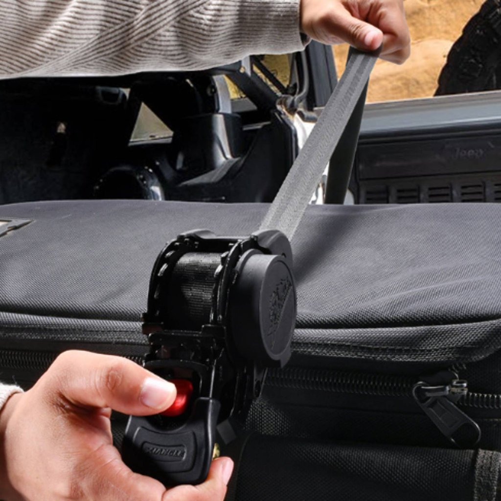 Phát hành một nút Dây đeo hàng hóa tự thu vào Chất liệu dây đeo chống mài mòn Dây đeo Ratchet có thể thu vào Lâu dài