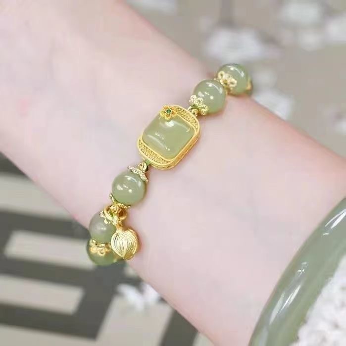 Mới! Vòng tay hình sen đính hạt đá, dây xích vuông - Quà tặng tình bạn dành cho bé gái