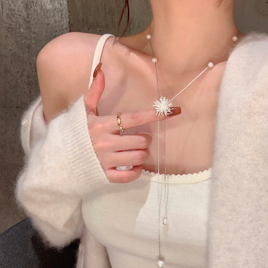 Vòng cổ nữ ngọc trai với thiết kế pháo hoa kéo ra, đa năng và phù hợp nhiều style