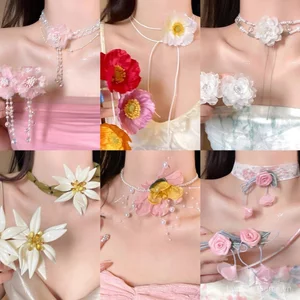 Vòng cổ bohemian hoa xương đòn dây xích, thiết kế ngọt ngào cho mùa xuân hè