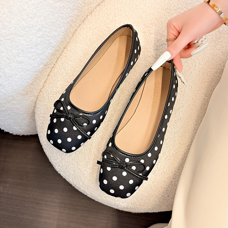 Atikota Nữ Đế Bằng Giày Nơ Chấm Bi Slip On Thoải Mái Thời Trang Nhẹ Đa Năng Hàng Ngày Giày Nữ