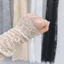 Đồ bảo vệ cánh tay bằng ren với thiết kế có lỗ thông gió và hình xăm giả cho nữ