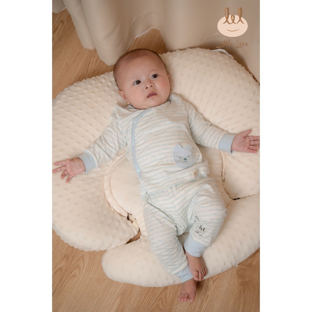 Bộ cài lệch dài tay mỏng vải petit mềm, mỏng, thấm hút tốt kẻ xanh túi thỏ dành cho bé lil Little Love (SCC02)