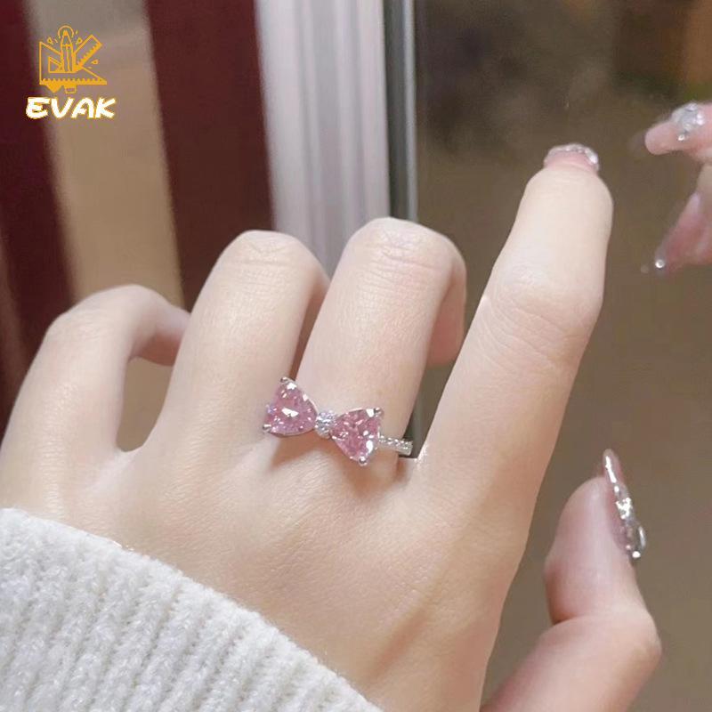 Nhẫn zircon điều chỉnh được, phù hợp làm quà tặng cho bé gái
