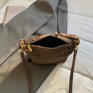 GC2 Mới Retro Lychee Họa Tiết Gối Túi Xách Nữ Matte Dệt Handmade Túi Đeo Ngang CG2