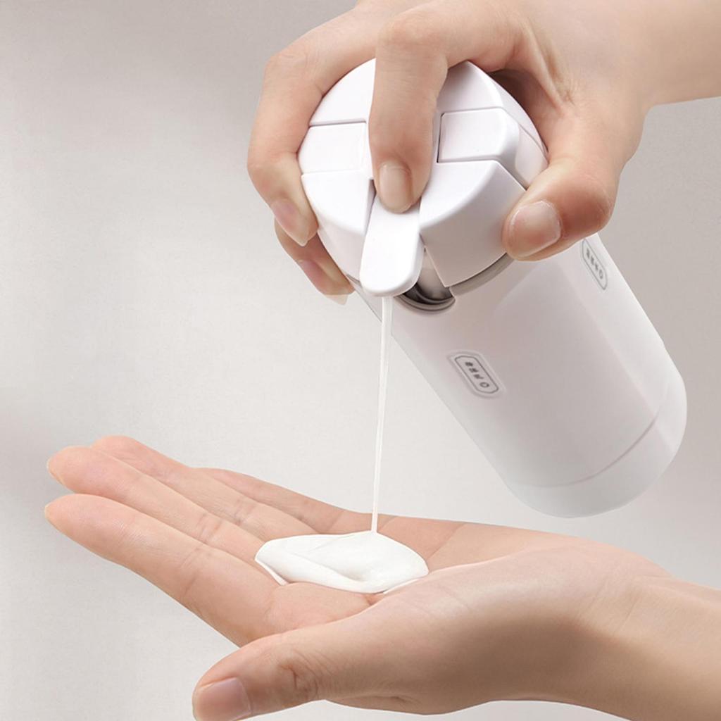 Hộp đựng đồ vệ sinh du lịch 4 trong 1 có đầu bơm có thể gập lại Đồ vệ sinh du lịch đa năng mueadsyvn
