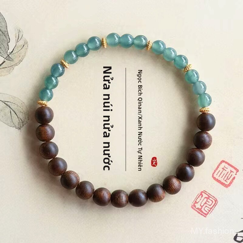Vòng tay gỗ trầm hương làm dịu tâm trí, phù hợp cho bé gái