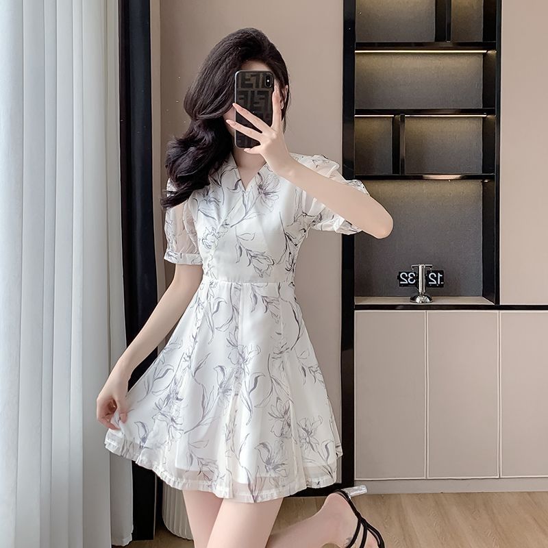 Váy mini hoa mùa hè dành nữ dáng nhỏ, ôm eo, tôn dáng, che khuyết điểm, cổ áo kiểu Pháp, váy ngắn thời trang