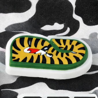 Set Charm BAPE Khỉ Ape Camo Xanh Hồng Street Style 3D Siêu Ngầu Gắn Dép Crocss Cá Tính Độc Lạ Phong Cách Đường Phố