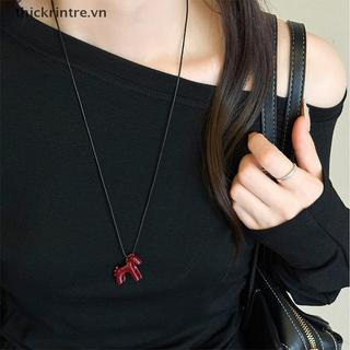 Vòng cổ mặt ngựa vintage với men đa sắc - Trang sức đơn giản, phù hợp làm quà tặng