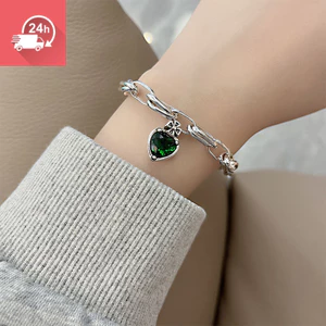 Vòng tay nữ đa năng phong cách retro và lạnh lùng