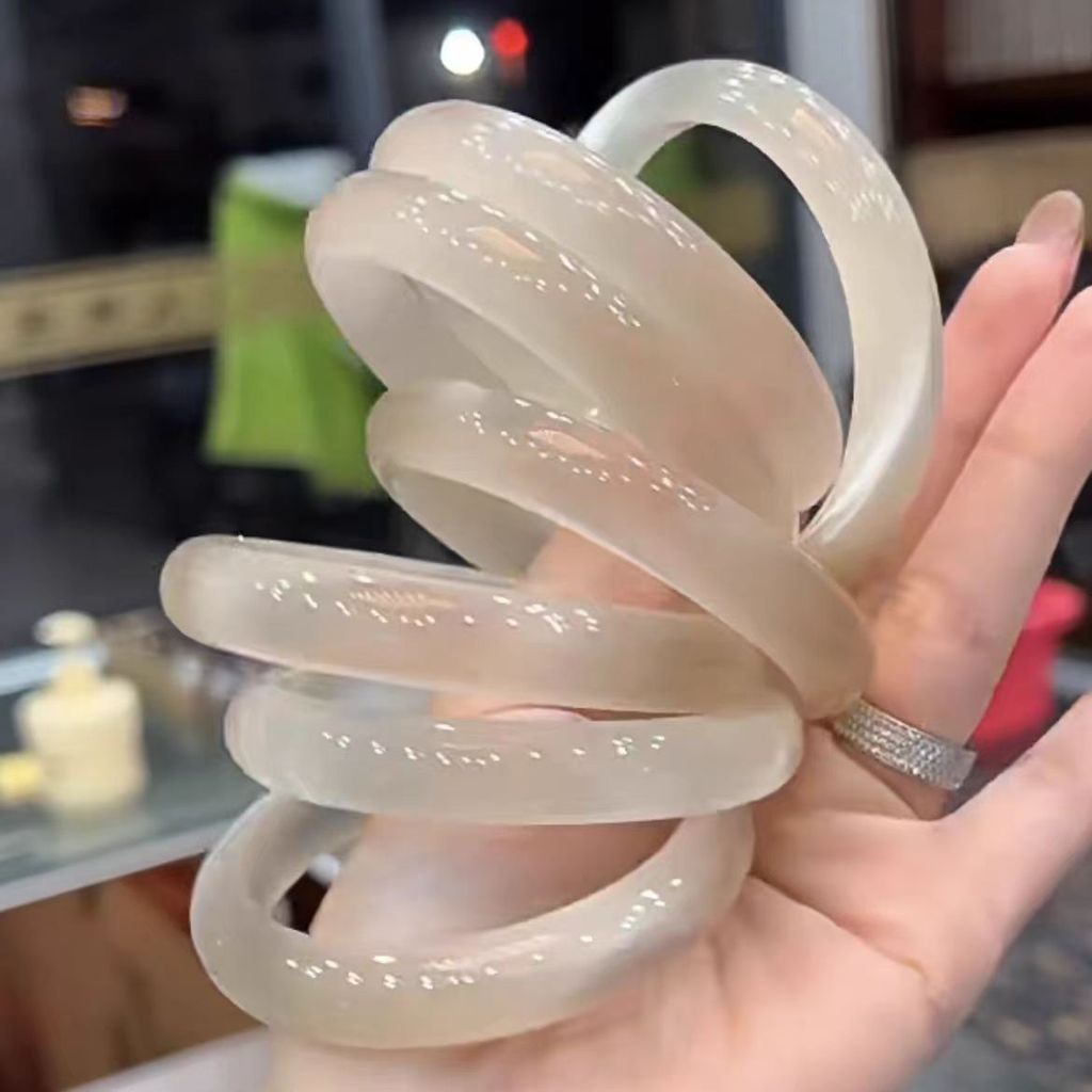 Vòng tay ánh trăng trắng mã não trong suốt Chalcedony